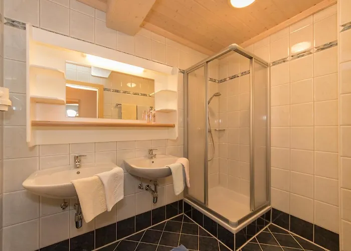 아파트 Appartement-gaestehaus Marie Anderl